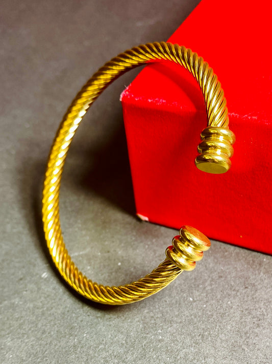 Classic Gold Twist Cable Bracelet