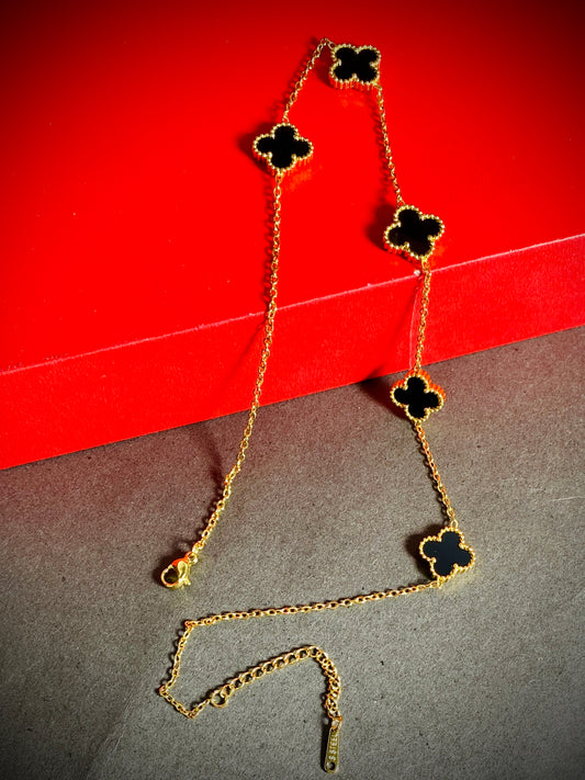 Elegant Gold Clover Chain Necklace