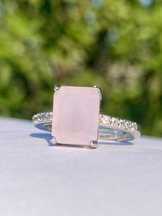 Elegant Silver Ring with Light Pink Gemstone stainless steel