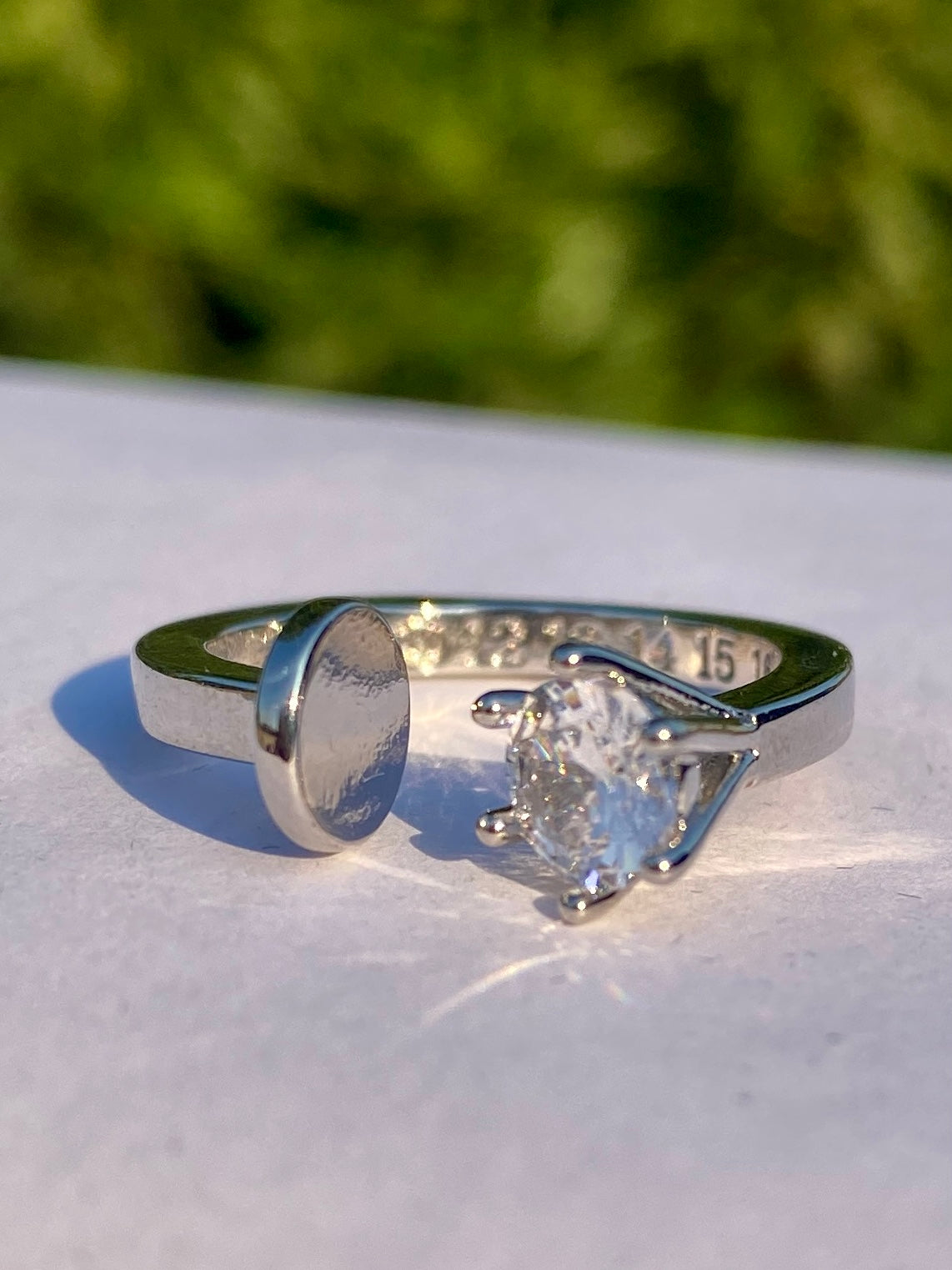 Elegant China Gold and Silver Adjustable Rings.