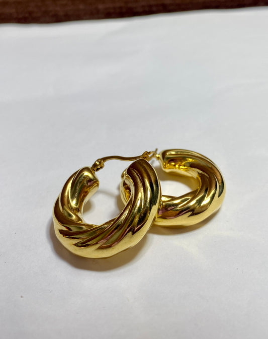 Elegant Twisted Gold Hoop Earrings